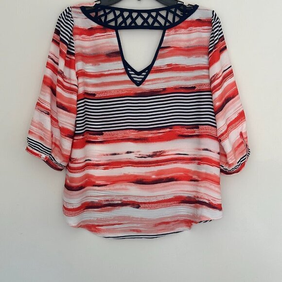 IZ Byer Top Women's Medium Coral Navy White V-Neck Back Cutout 3/4 Sleeve Sz. M - Picture 2 of 5